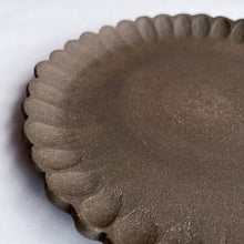 Load image into Gallery viewer, Carved Plates