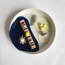 Load image into Gallery viewer, Waffle finger