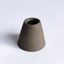 Load image into Gallery viewer, Small Bud Vase