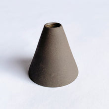 Load image into Gallery viewer, Small Bud Vase