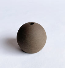 Load image into Gallery viewer, Small Bud Vase