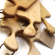 Load image into Gallery viewer, Large Bullseye Maple Cheeseboard 2