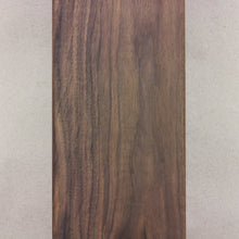 Load image into Gallery viewer, Large Walnut Cheeseboard 1