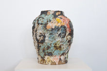 Load image into Gallery viewer, Vase (Face)
