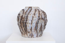 Load image into Gallery viewer, Vase
