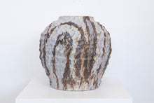 Load image into Gallery viewer, Vase
